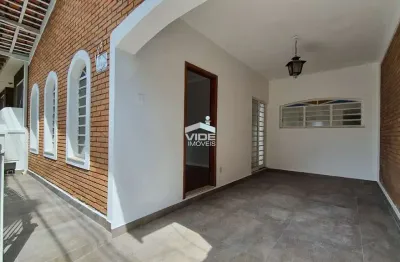 Alugo casa no cambuí residencial ou comercial | campinas | 3 quartos | frente a uma praça