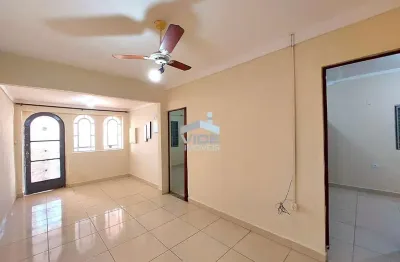 Casa para venda | fundação da casa popular | 2 quartos | 1 suite | garagem para 3 carros | edicula