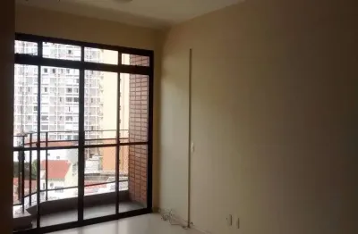 Apartamento para  locação em campinas - cambui - três dormitórios sendo uma suíte com armários, living para dois ambientes com sacada, wc social, cozinha planejada, wc de empregada,portaria 24horas,  