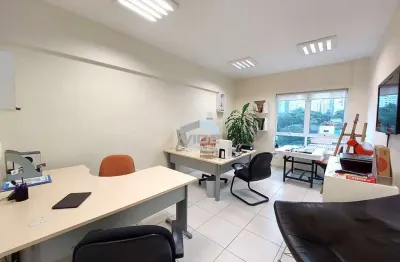 Sala comercial com 1 sala para alugar na Rua Antônio Lapa, 3000, Cambuí, Campinas