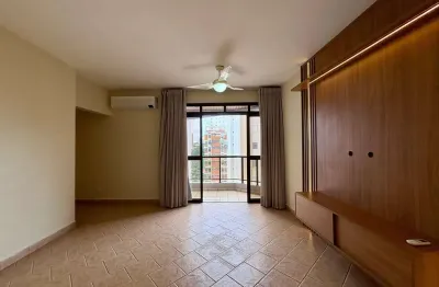 Apartamento com 3 quartos para alugar na Rua Doutor Carlos Guimarães, 753, Cambuí, Campinas
