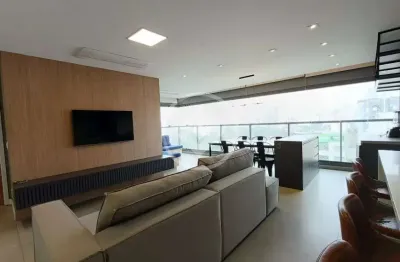 Vendo apartamento, mobiliado, 95 m², 3 dormitórios, 3 banheiros, 2 vagas de garagem com depósito, vi