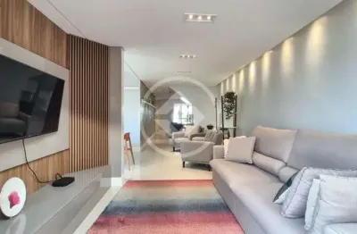 Casa à venda, 180m, 4 dormitórios, 1 suíte, 2 vagas de garagem coberta, espaço gourmet com churrasqu