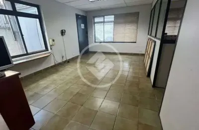 Vila olimpia, casa comercial de 500m² com 4 banheiros, 6 vagas. codigo: 73040