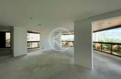 Apartamento pronto para morar, à venda com 276m² e 3 quartos, sendo 2 suítes, 3 vagas, no campo belo