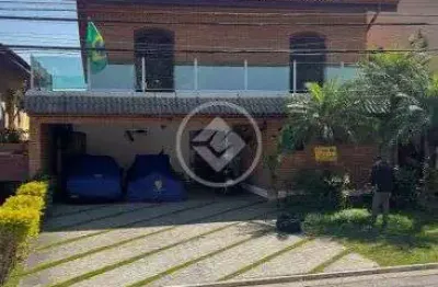 Casa aconchegante com 04 dormitórios sendo 02 suítes em alphaville 09 santana de parnaíba sp codigo: