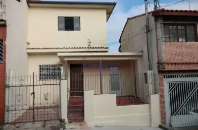 Sobrado na vila medeiros com 03 dorms, sala, cozinha, 02 wcs, lavanderia, 02 vagas, em ótimo locall.