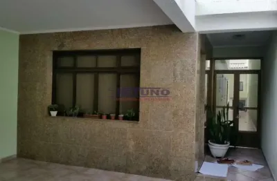 Ótimo sobrado na vila sabrina  com 03 suites, sala, lavabo, cozinha, 02 vagas, em ótima localização.