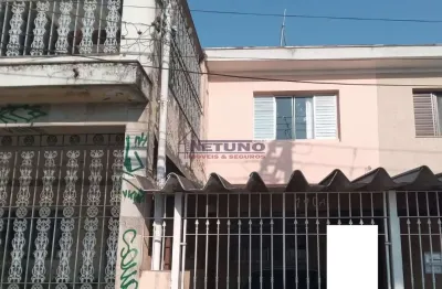 Sobrado na vila medeiros com 02 dorms, sala de estar, cozinha, 02 wcs, lavanderia, depósito, 01 vaga