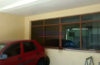 Sobrado com 03 suites na vila gustavo com sala, cozinha, wc, terraço, 02 vagas, a 5 min. do metrô.