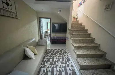 O lar perfeito para sua família! 4 quartos, edícula e 2 vagas!
