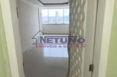 Apartamento no brás, 05 minutos a pé da estação, 02 dorms, sala, cozinha, wc, lavanderia (sem vaga).