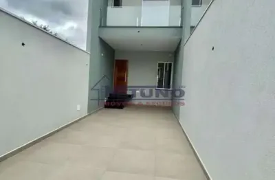 Sobrados novos na vila dom pedro ii com 03 suítes, sala espaçosa, cozinha, 02 vagas, prox. ao metrô.