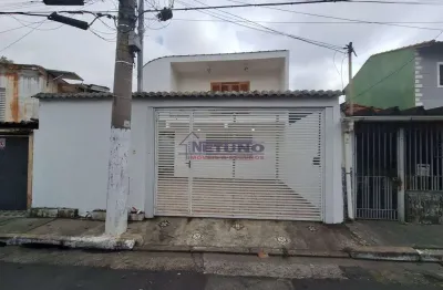 Sobrado com design inteligente e ambientes integrados