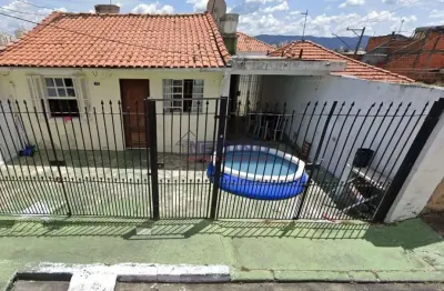 Casas para renda ou terreno para construir na Vila Medeiros sendo 03 casas, 9 x 20 mts, ótimo local