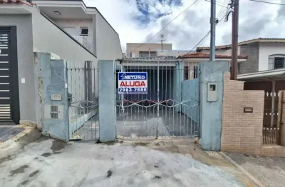 Casa Térrea Independente sendo 2 quartos, sala, cozinha, banheiro, área de serviço e 1 vaga