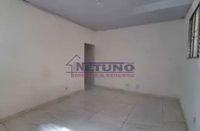 Quarto e cozinha na Vila Medeiros, ótima localização com 2 casas no quintal, água e luz individual