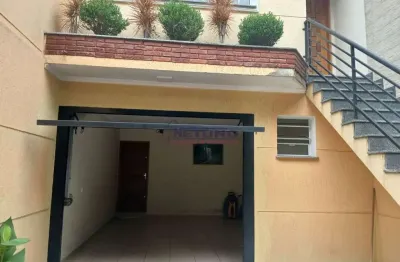 Sobrado na Vila Maria Alta com 03 dorms, 01 suíte, sala espaçosa, área de churrasqueira, 03 vagas.