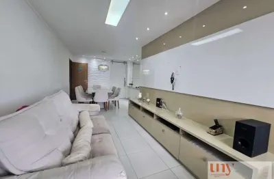 Apartamento com 3 quartos, móveis projetados e 2 vagas no brisamar