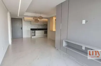 Apartamento novo com móveis projetados e 2 quartos na beira mar do bairro cabo branco