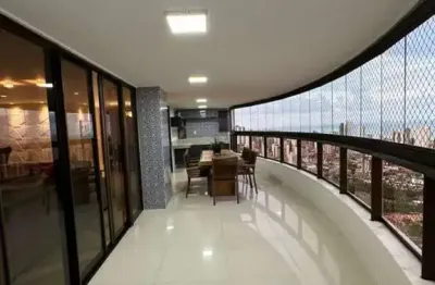 Apartamento com 4 suítes + dce, 4 vagas, em andar alto no bairro brisamar