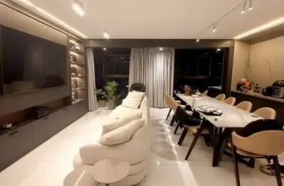Apartamento com 2 suítes todo ambientado no bairro de manaíra