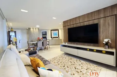 Apartamento com 4 quartos com vista definitiva para o mar e a poucos metros da praia do jardim oceania