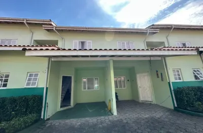 Casa em Condomínio Fechado no Centro de Monagaguá 2 dorrmitórios