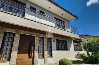 Casa com 3 quartos para alugar na joão obrete, 220, vila bancária, campo largo por r$ 3.600