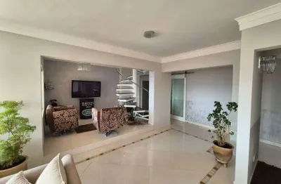 Cobertura de 3 suítes, 4 vagas para carro e piscina privativa a venda em santana