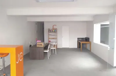 Prédio com 5 salas à venda na Vila Vitório Mazzei, São Paulo 