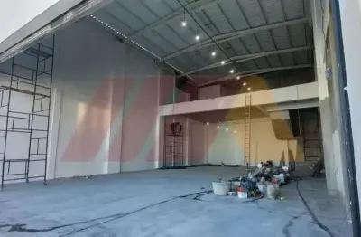 Galpão novo de 460 metros para locação, com mezanino, na região do carandiru