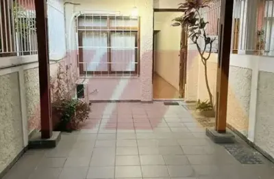 Sobrada para venda, com 2 dormitórios, 1 vaga de garagem. localizado no tremembé.