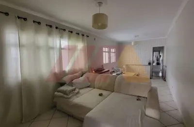 Sobrado para venda de 3 dormitórios e 2 suítes à venda no horto florestal com 250m²