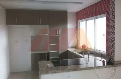 Casa à venda em condomínio fechado | 110 m² | 3 dormitórios (1 suíte) | 2 vagas de garagem.
