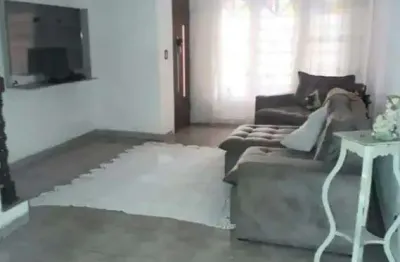 Sobrado á venda com 125m², 3 quartos, 2 vagas e edícula no jardim paraventi, guarulhos