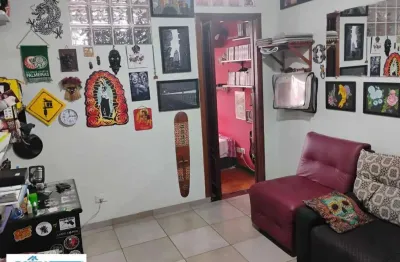 Studio compacto e funcional á venda com 30m², 1 quarto á 5 minutos do metrô república