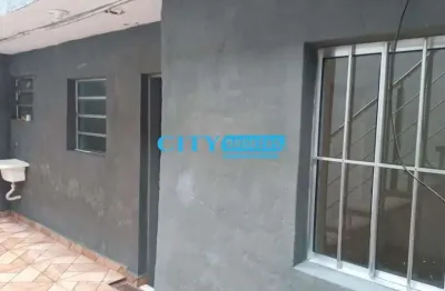 Casa com 2 quartos para alugar na Viela Pote, Vila Endres, Guarulhos