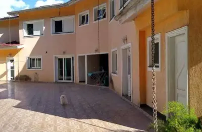 Sobrado à venda condomínio fechado 5 suítes 14 vagas lazer completo arujazinho