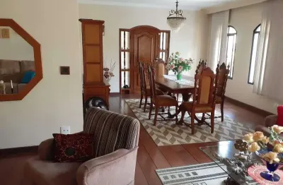 Sobrado de alto padrão à venda com 300m², 3 quartos, 3 suítes na vila galvão guarulhos