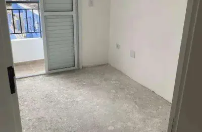 Sobrado à venda em condomínio fechado com 115m², 3 quartos na vila ré, zona leste