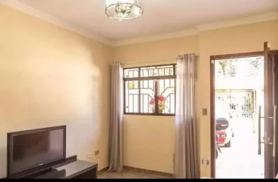 Sobrado á venda com 120m², 3 dormitórios, 2 vagas próximo o metrô guilhermina esperança zona leste