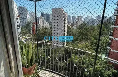 Cobertura á venda com 220m², 4 dormitórios, 5 banheiros, piscina e churrasqueira no panamby zona sul