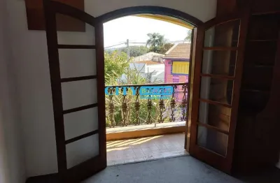 Sobrado alto padrão em alto de pinheiros com 4 quartos com suítes e closet