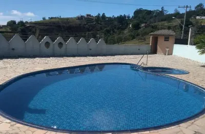 Casa em vitória régia com 100.00 m² , 2 quarto(s) , 1 suíte(s) , 4 vaga(s).