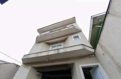 Sobrado á venda com 180m², 3 quartos no horto florestal zona norte