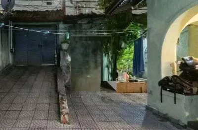 Casa á venda com 140m², 3 quartos, 1 suíte, 3 vagas no bairro são judas