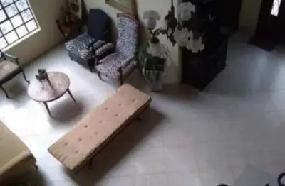 Sobrado em parque petropolis com 292.00 m² , 5 quarto(s) , 2 suíte(s) , 5 vaga(s).