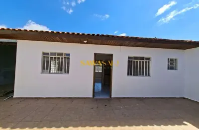 Casa com 3 quartos para alugar na Rua Dirceu José Guimarães, 82, Boqueirão, Curitiba