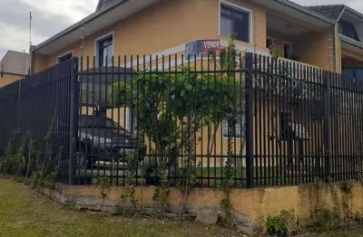 Sobrado padrão para venda em capão raso curitiba-pr